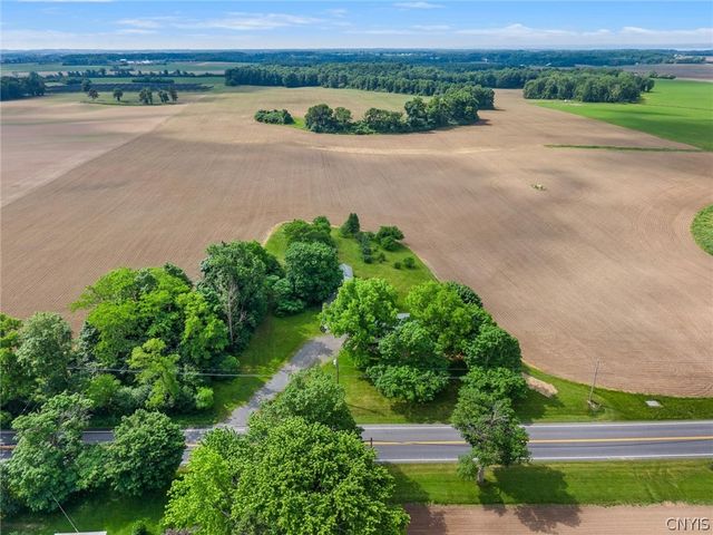 1548 West Genesee Street Road, Aurelius, NY 13021