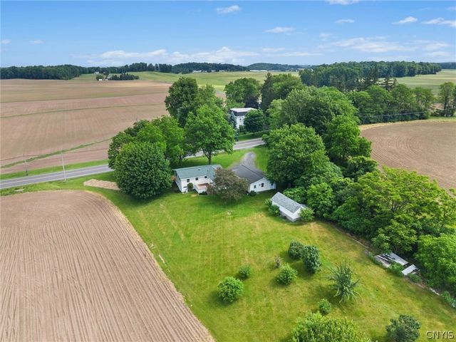 1548 West Genesee Street Road, Aurelius, NY 13021