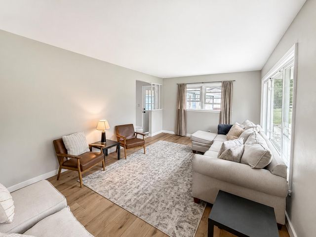 6060 Twilight Avenue, Kalamazoo, MI 49048