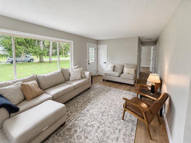 6060 Twilight Avenue, Kalamazoo, MI 49048