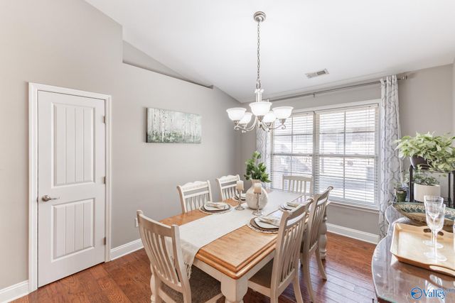 6802 Wintercrest Way SE, Owens Cross Roads, AL 35763