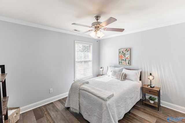 6802 Wintercrest Way SE, Owens Cross Roads, AL 35763