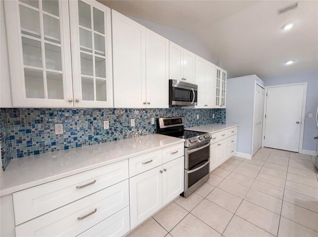 4816 61ST AVENUE TERRACE W, Bradenton, FL 34210