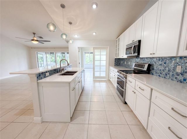 4816 61ST AVENUE TERRACE W, Bradenton, FL 34210