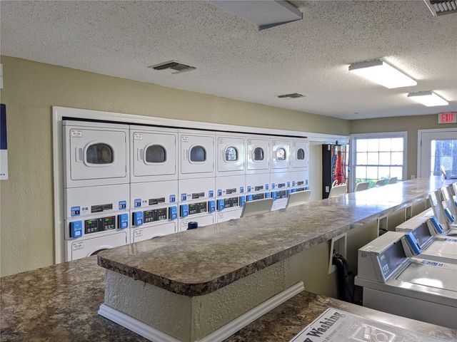 13686 ORANGE SUNSET DR 201, Tampa, FL 33618