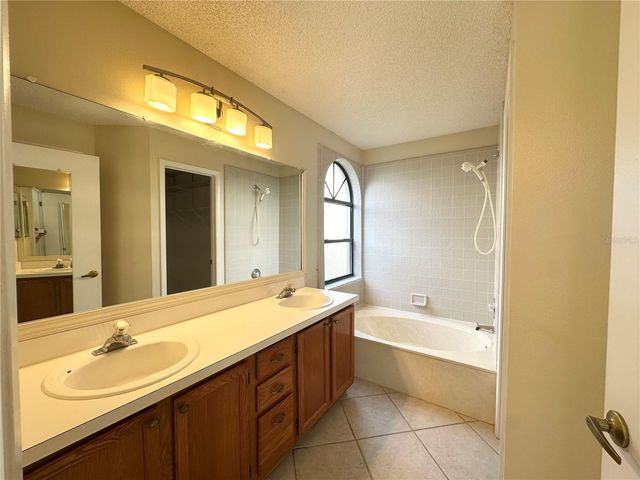 1571 MARGARETE CRESCENT DRIVE, Apopka, FL 32703