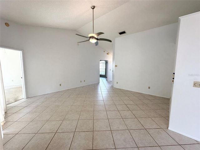 1571 MARGARETE CRESCENT DRIVE, Apopka, FL 32703