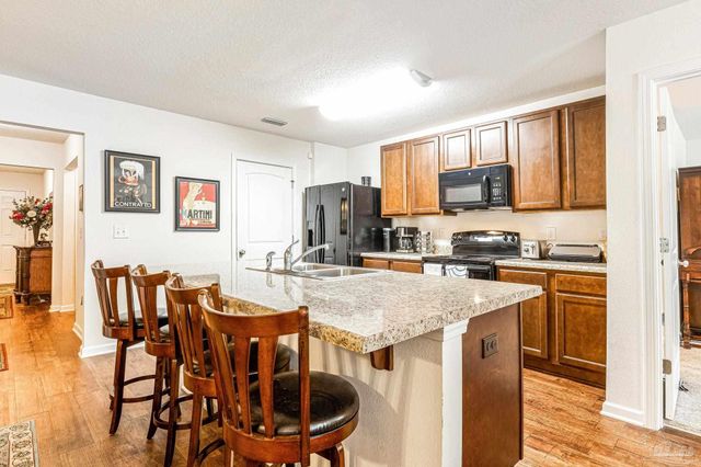 2187 Waltham St, Pensacola, FL 32505