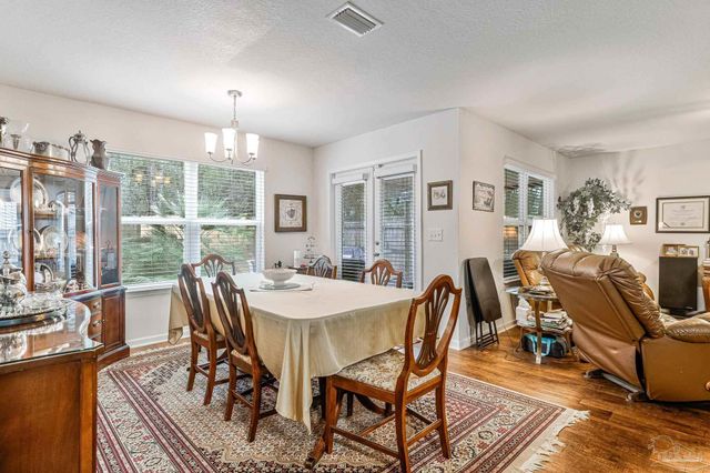 2187 Waltham St, Pensacola, FL 32505