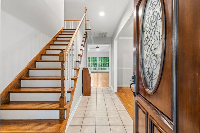 2407 Carriage Ridge Lane, Conroe, TX 77384