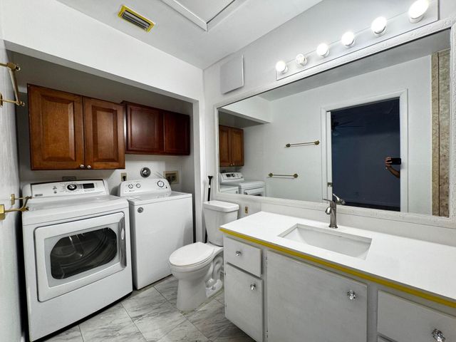 24 Crossings Circle H, Boynton Beach, FL 33435