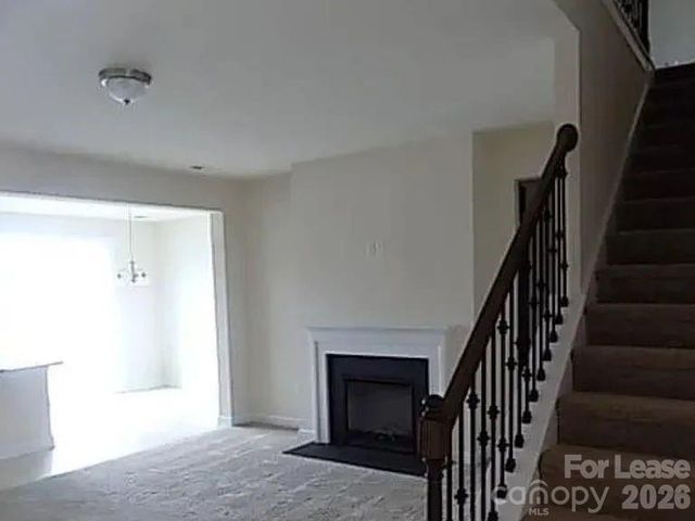 5633 Garrow Glen Road, Charlotte, NC 28278
