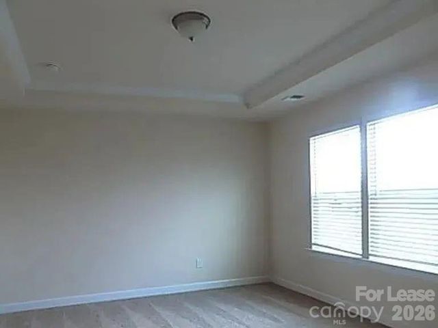 5633 Garrow Glen Road, Charlotte, NC 28278