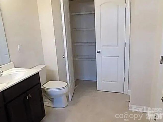 5633 Garrow Glen Road, Charlotte, NC 28278