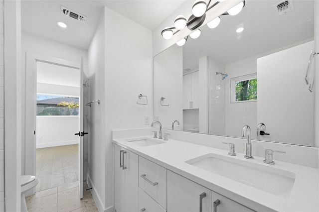 6417 Malcolm Drive, Dallas, TX 75214