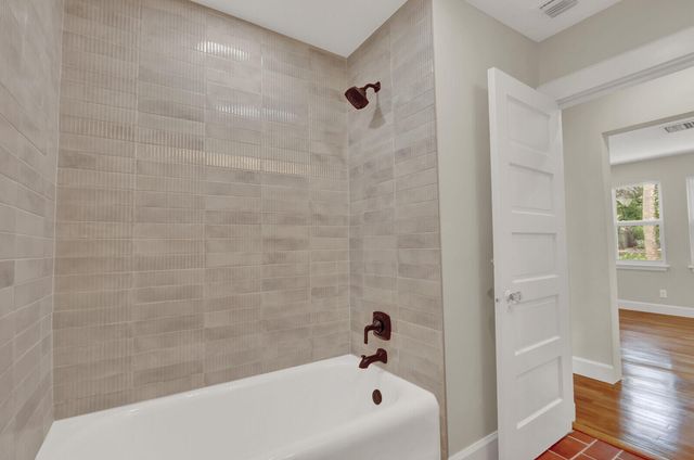 842 Selkirk Street, West Palm Beach, FL 33405