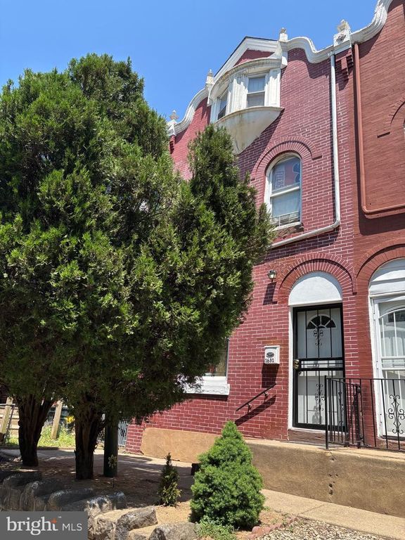 1631 WAKELING ST, Philadelphia, PA 19124
