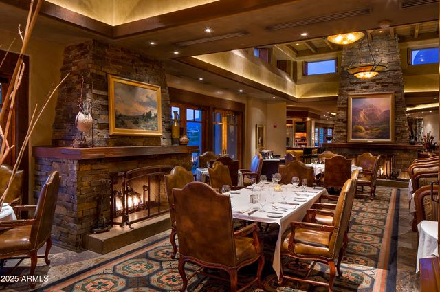 37200 N CAVE CREEK Road 1108, Scottsdale, AZ 85262