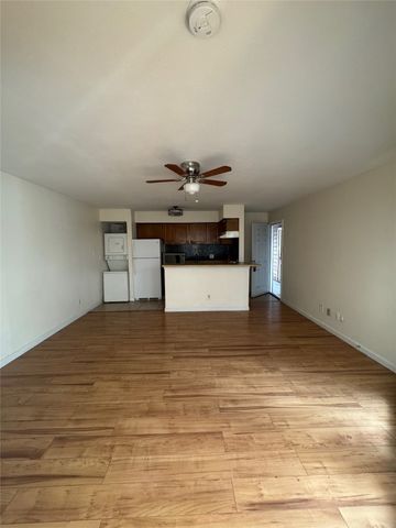 9801 Walnut Street A305, Dallas, TX 75243
