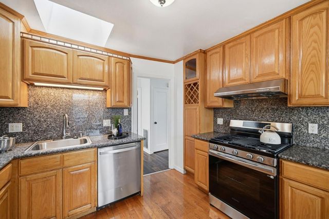 2042 29th Avenue, San Francisco, CA 94116