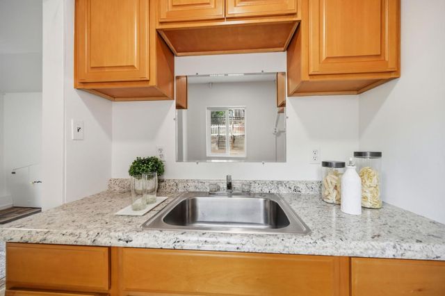 2042 29th Avenue, San Francisco, CA 94116