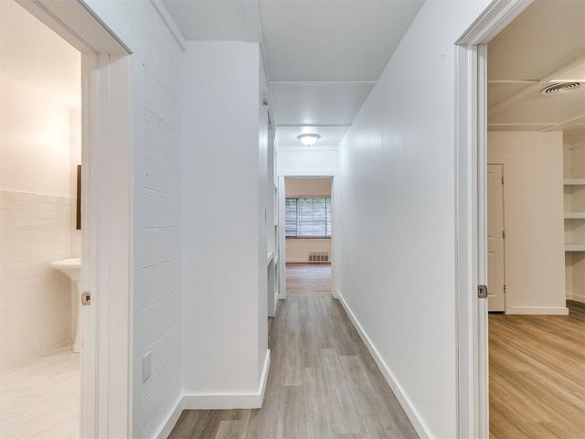 1601 W Harrison Avenue, Guthrie, OK 73044
