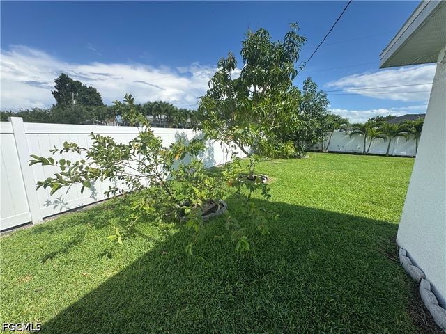 1626 Four Mile Cove PKWY, Cape Coral, FL 33990