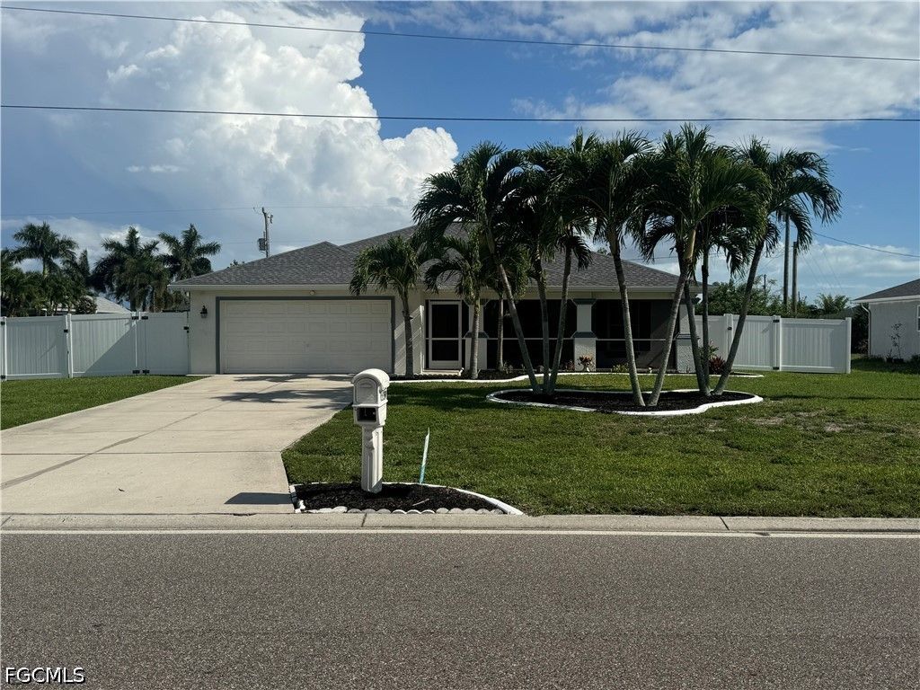 1626 Four Mile Cove PKWY, Cape Coral, FL 33990