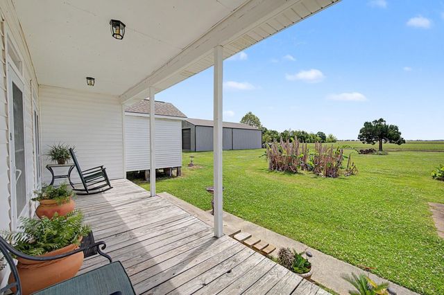 319 Isle Of Cuba Road, Schriever, LA 70395