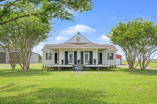 319 Isle Of Cuba Road, Schriever, LA 70395