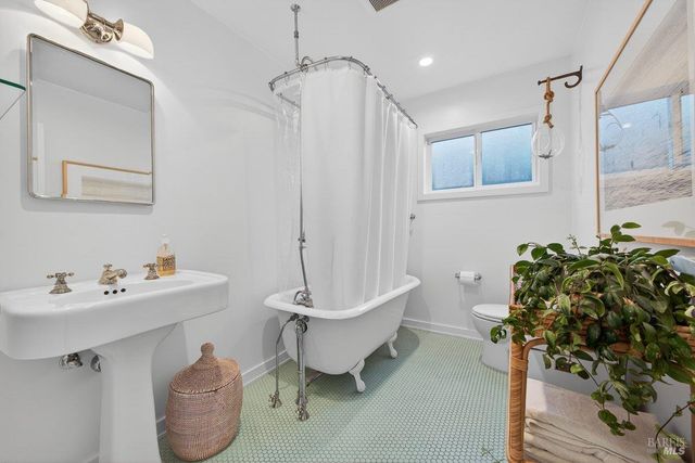 820 Cecelia Dr, Glen Ellen, CA 95442