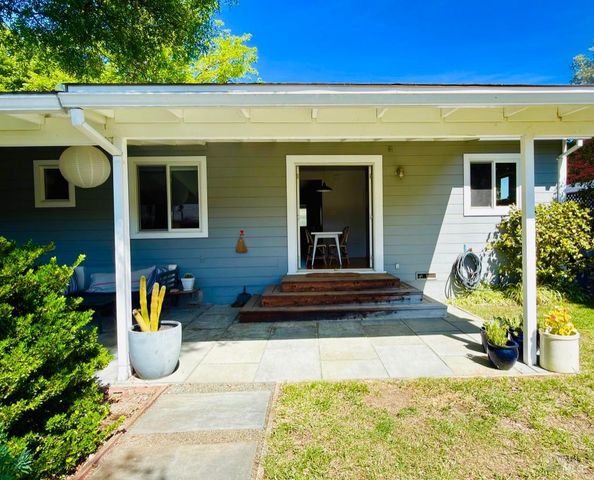 820 Cecelia Dr, Glen Ellen, CA 95442