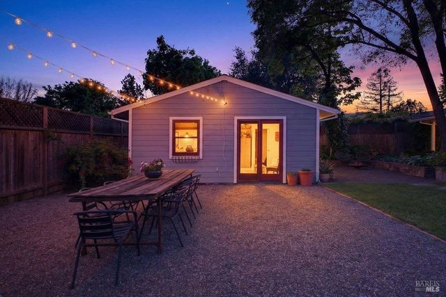 820 Cecelia Dr, Glen Ellen, CA 95442