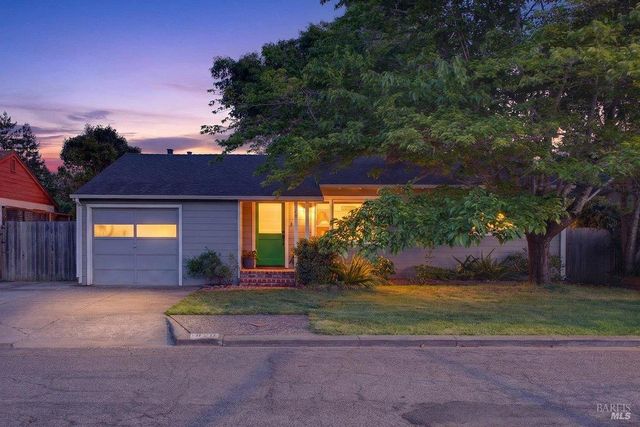 820 Cecelia Dr, Glen Ellen, CA 95442