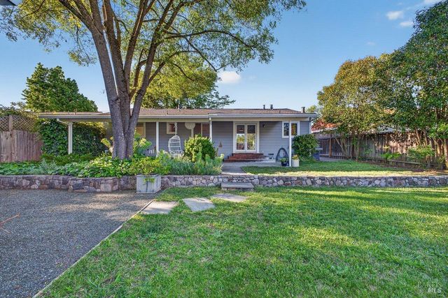 820 Cecelia Dr, Glen Ellen, CA 95442