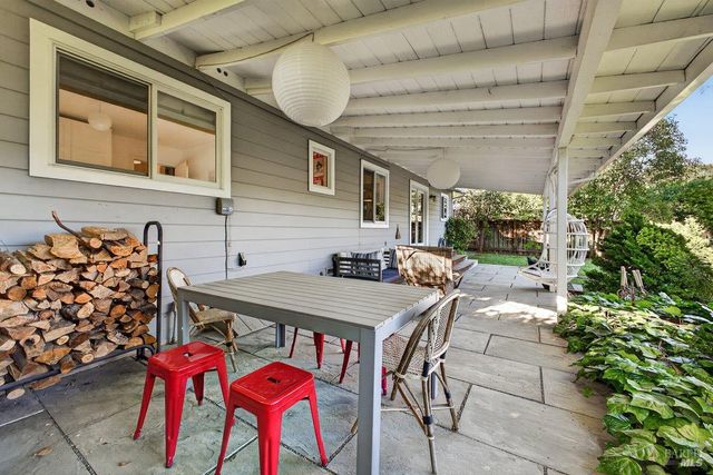 820 Cecelia Dr, Glen Ellen, CA 95442