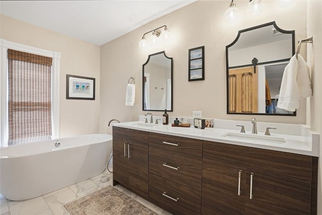 211 E Main Street, Lisbon, IA 52253