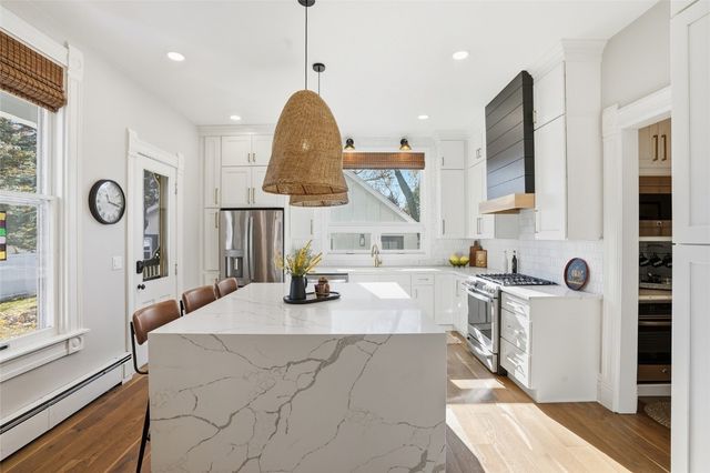 211 E Main Street, Lisbon, IA 52253