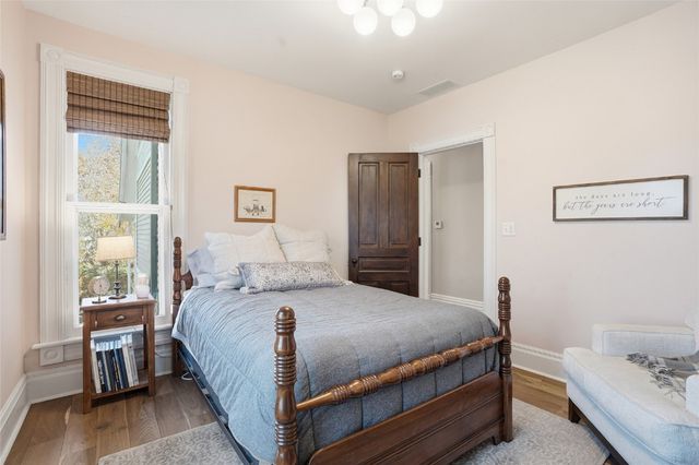 211 E Main Street, Lisbon, IA 52253