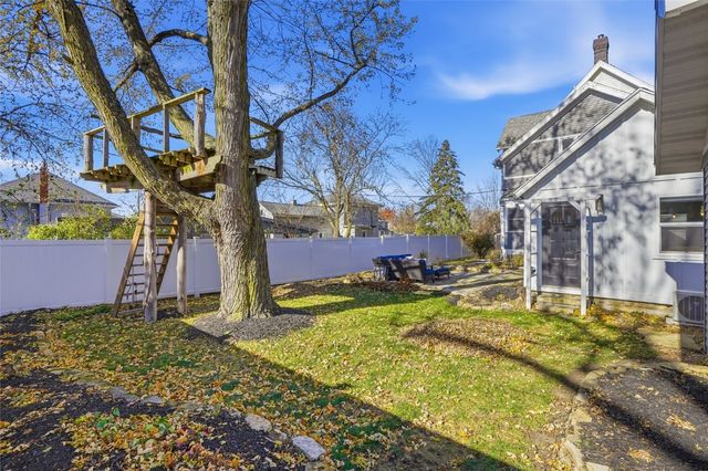 211 E Main Street, Lisbon, IA 52253