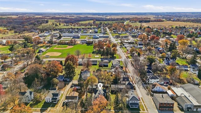 211 E Main Street, Lisbon, IA 52253