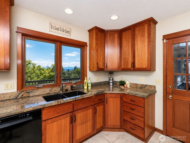 3703 Federal Avenue, Everett, WA 98201
