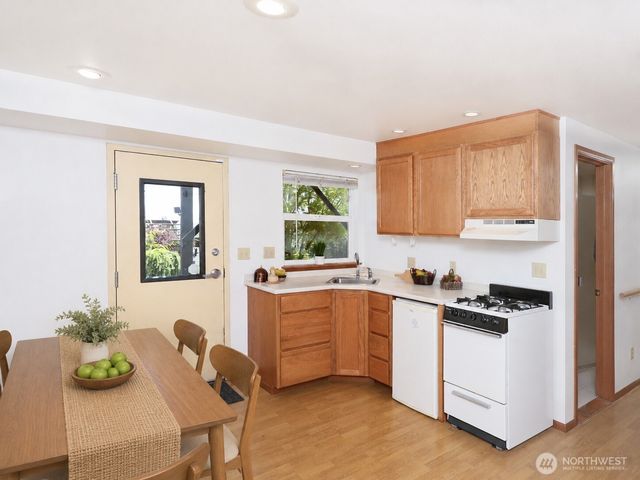 3703 Federal Avenue, Everett, WA 98201