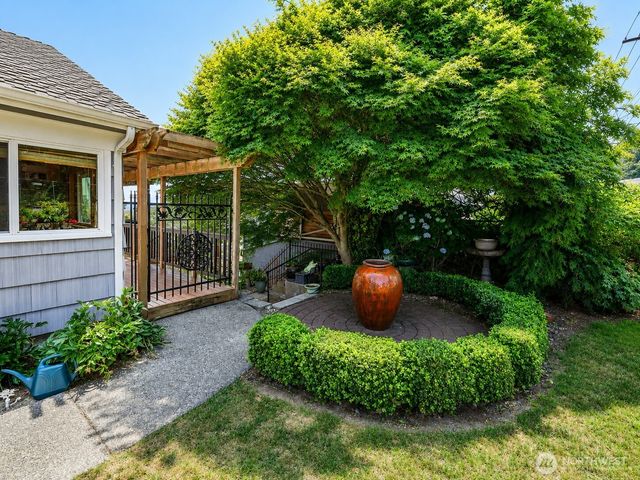 3703 Federal Avenue, Everett, WA 98201