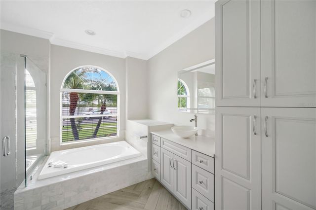 1548 MIRA LAGO CIRCLE, Ruskin, FL 33570