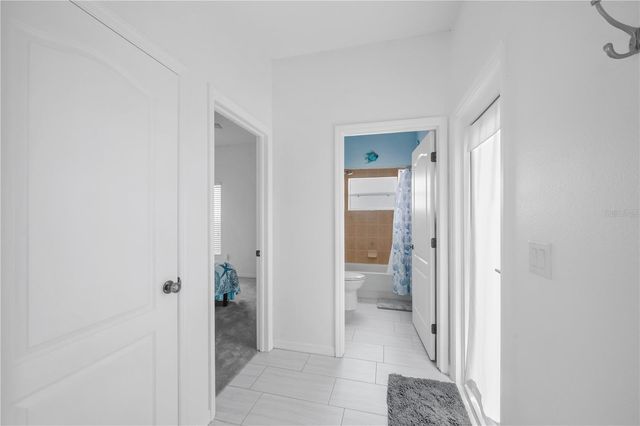 1548 MIRA LAGO CIRCLE, Ruskin, FL 33570