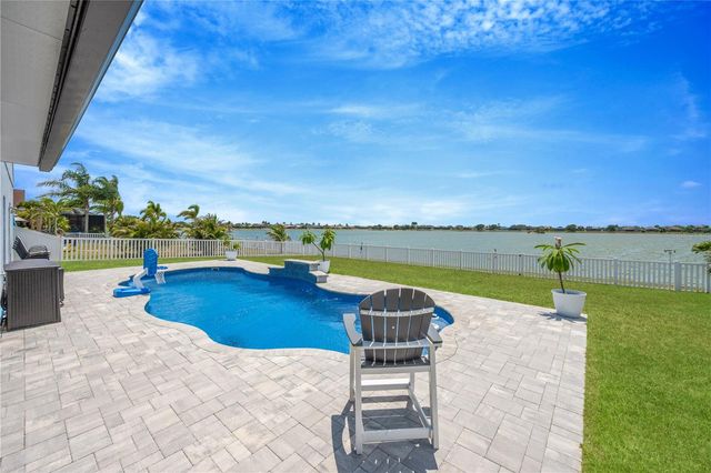 1548 MIRA LAGO CIRCLE, Ruskin, FL 33570