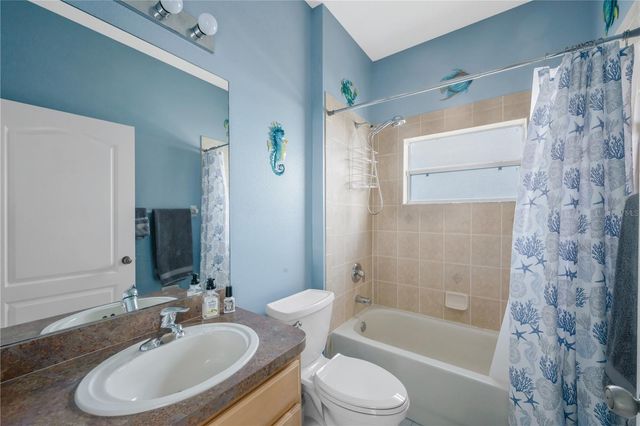 1548 MIRA LAGO CIRCLE, Ruskin, FL 33570