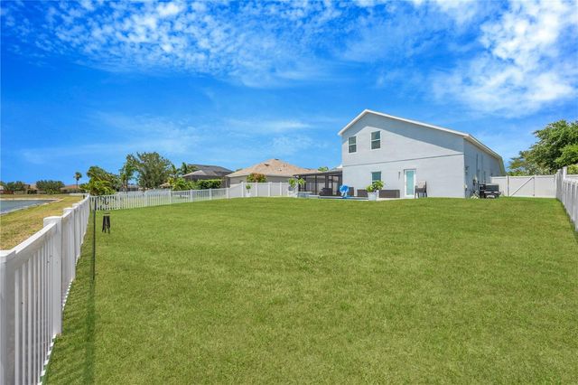 1548 MIRA LAGO CIRCLE, Ruskin, FL 33570