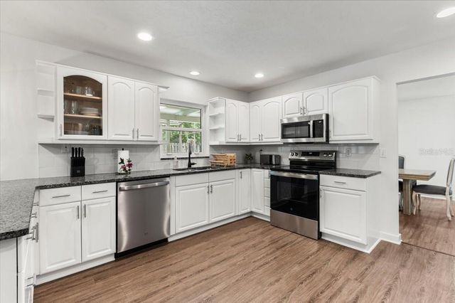 4204 PINE MEADOW TERRACE, Sarasota, FL 34233